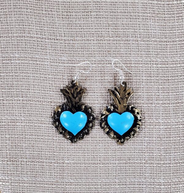 Sacred heart earrings, metal - Image 3