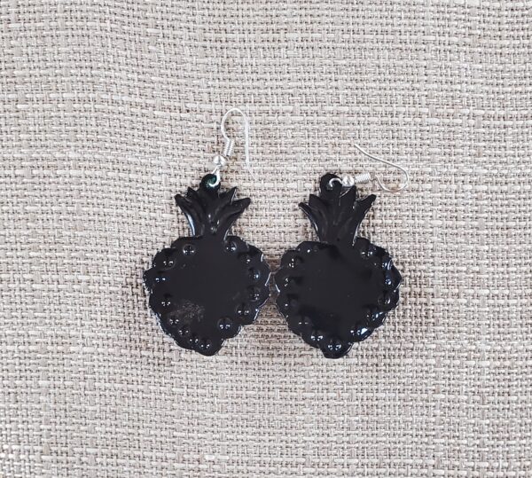 Sacred heart earrings, metal - Image 2