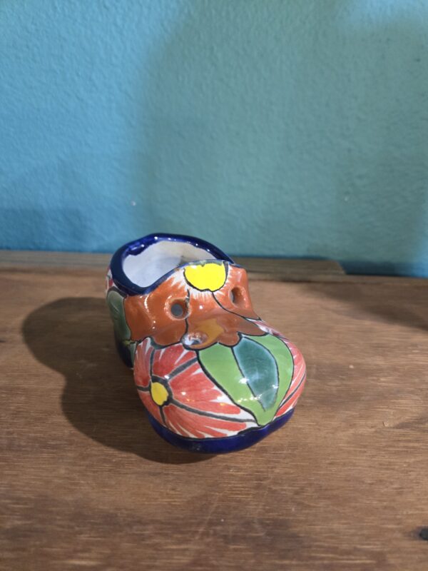 Small shoe planter, talavera - Image 5