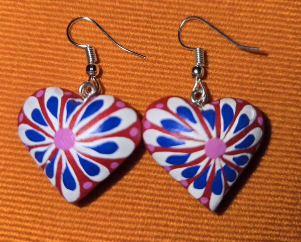 Heart earrings, wood