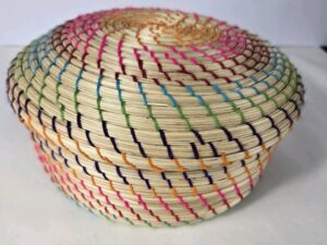 Handwoven Tortillero, Tortilla Warmer with Lid Palm Basket Mexican Art 12 X 4.5